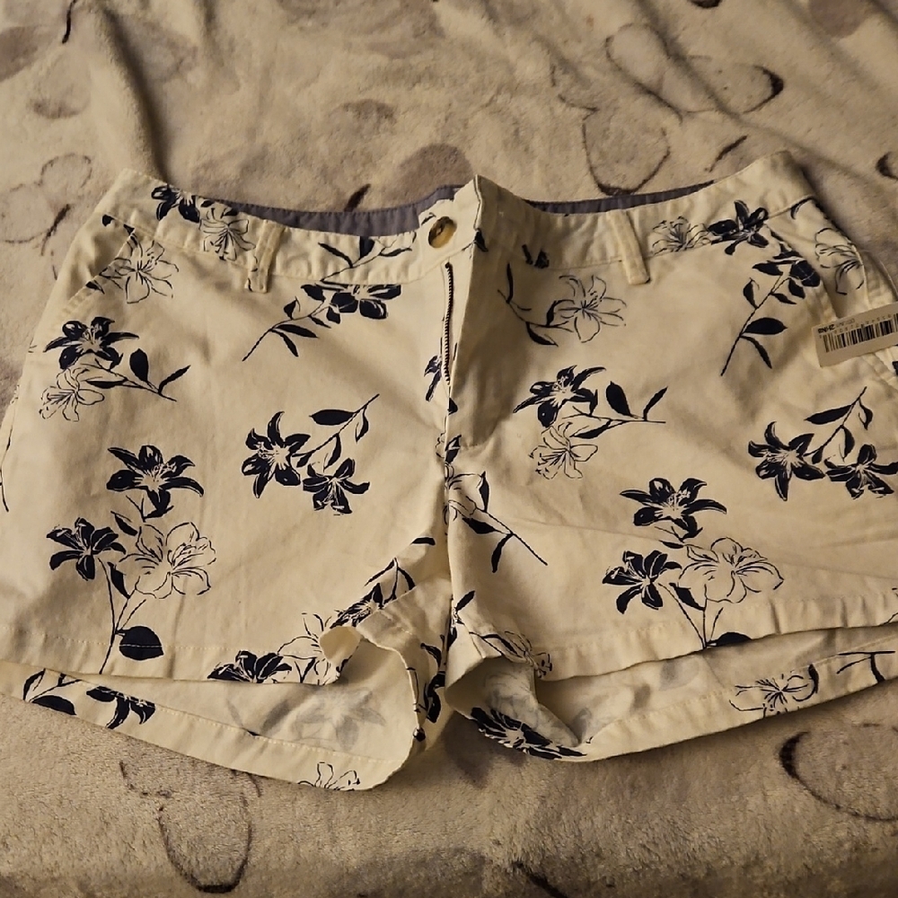 Floral Print Women's Shorts